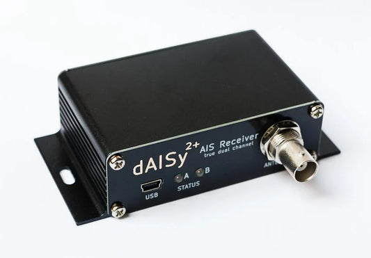  dAISy 2 AIS receiver front view